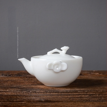 Kínai stílusú kerámia teáskanna fehér porcelánból, kézzel tartható, hőálló, kis teáskanna logóval