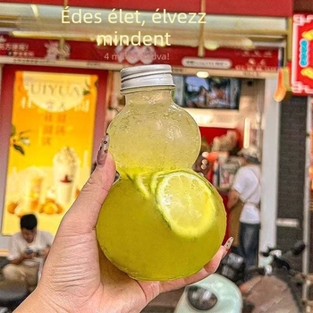 Egyszer használatos műanyag palack tök alakú, tejes teához, 350–500 ml, hideg infúzióhoz és gyümölcslevekhez
