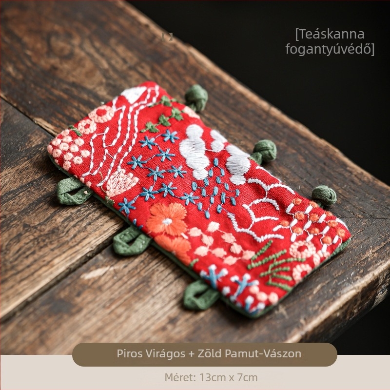 Vas teáskanna fogantyújának hővédő textilburkolata, broderált, teaceremóniához