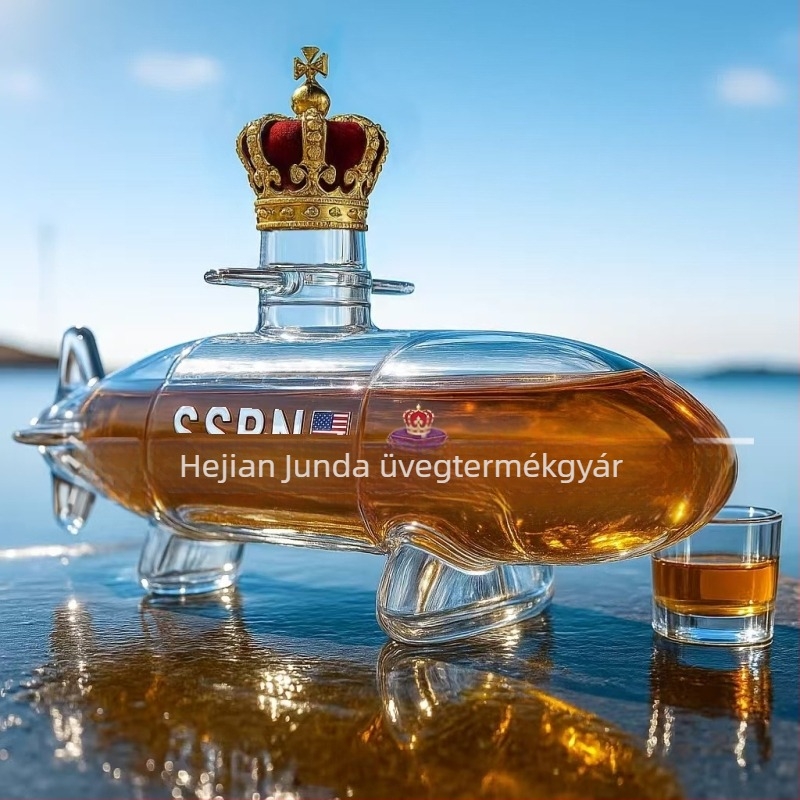 Junda tengeralattjáró-formájú whiskyüveg, boroszilikát üveg, 300 ml, A/B stílus