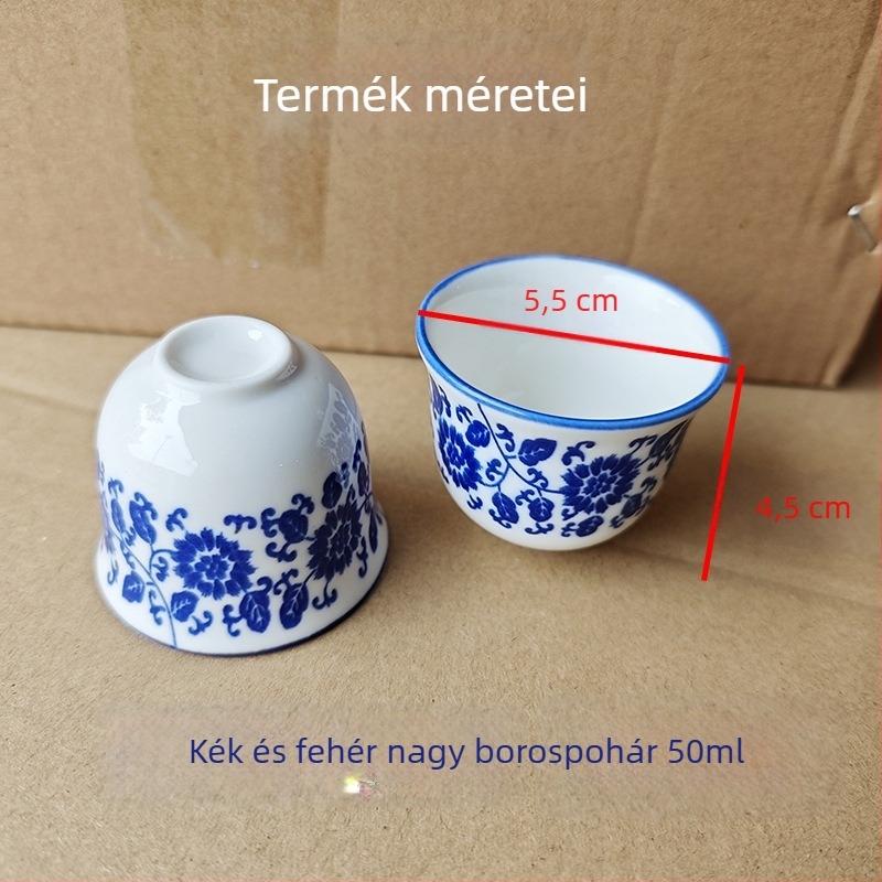 Kék-fehér aláglazúros kerámia – kis borospohár, kínai stílus