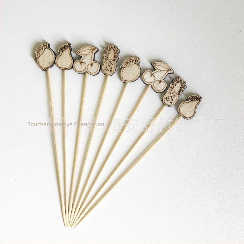 100 darab egyszer használatos gyümölcsvilla natúr fa színű és bambusz koktélpálcikák