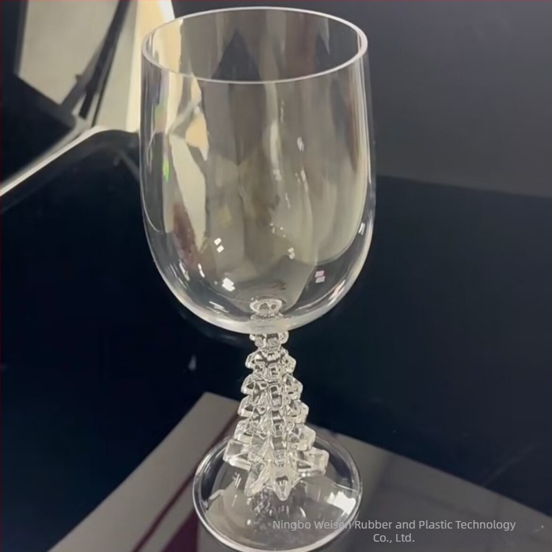 Áttetsző, törésálló műanyag magas pohár vörösborhoz, 501–600 ml, karácsonyfa mintázat, kreatív boros pohár.