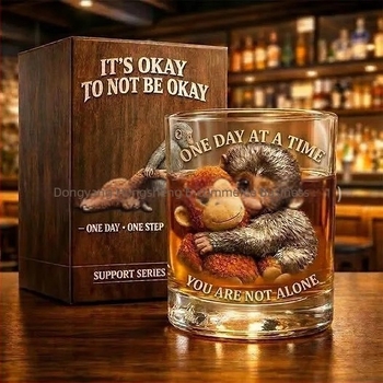 Punch the Monkey Kényelmes whisky pohár