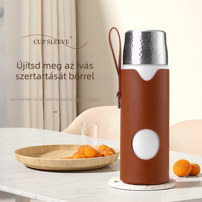 PU bőrből készült pohárvédő tok hőszigeteléssel és hordozó pánttal; univerzális üveg- és titán poharakhoz