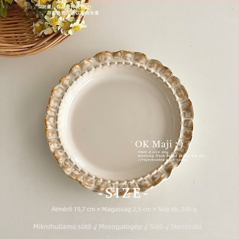 Francia retro vacsora tál porcelánból, csipkés széle, nassolnivalókhoz, süteményekhez és desszertekhez.