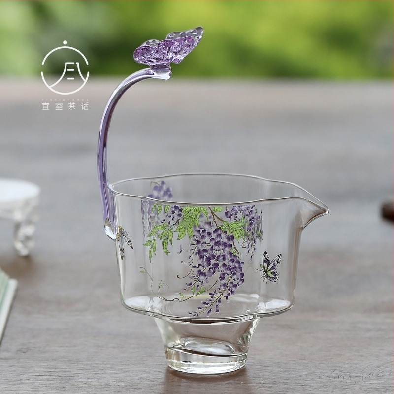 Elegáns teás kancsó pillangó alakú fogantyúval és Wisteria motívummal, hőálló boroszilikát üveg, átlátszó