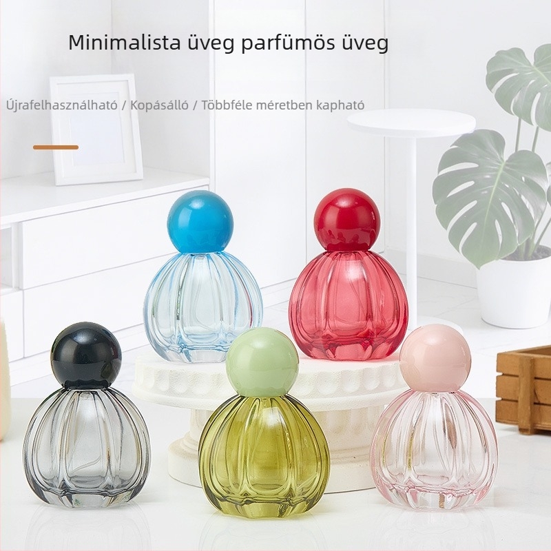 50 ml sütőtök alakú, színes üvegparfümös flakon permetezővel, snap-on kupakkal, hordozható és újratölthető