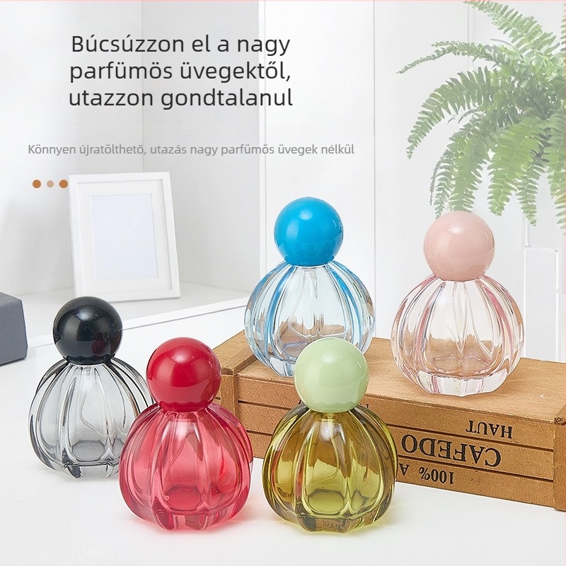 50 ml sütőtök alakú, színes üvegparfümös flakon permetezővel, snap-on kupakkal, hordozható és újratölthető