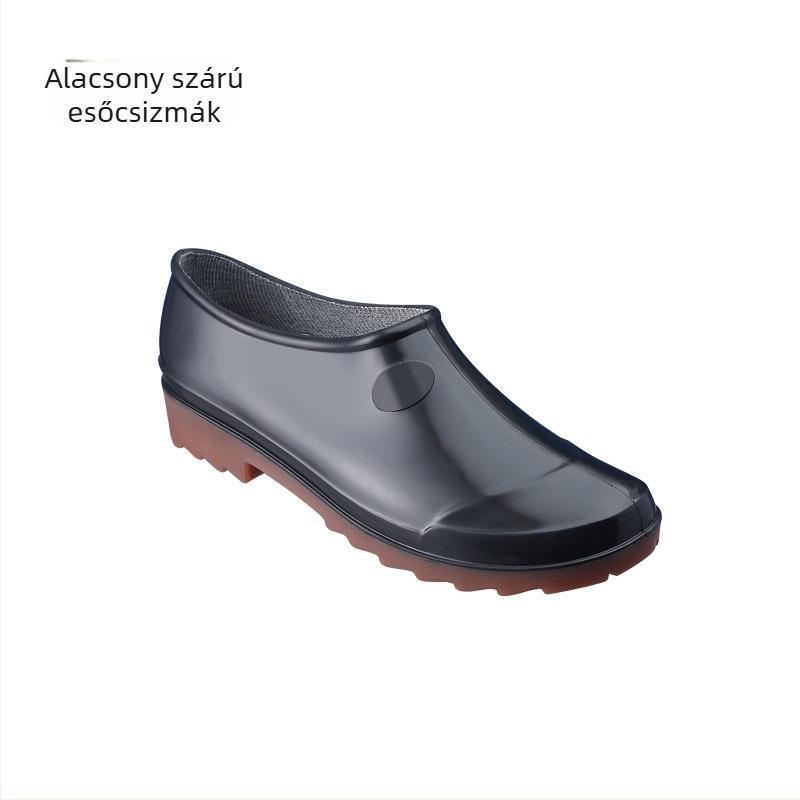Férfiaknak fekete rövid esőcsizma, kerek orrú, háromvédős, alacsony sarka, PVC