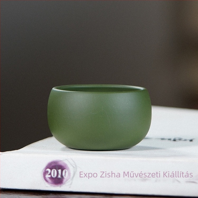 Kézzel készített teáscsésze purpurszínű agyagból, kis kapacitású
