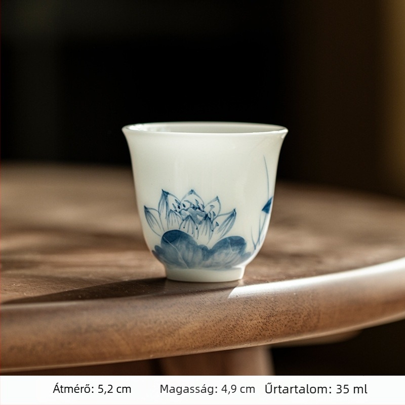 Új kínai stílusú kék-fehér kézzel festett porcelán teáscsésze