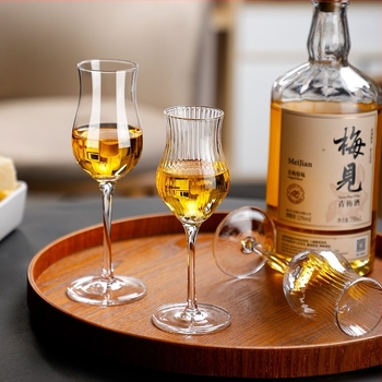 Kristály whisky pohár aromás kóstoláshoz, tulipán alakú
