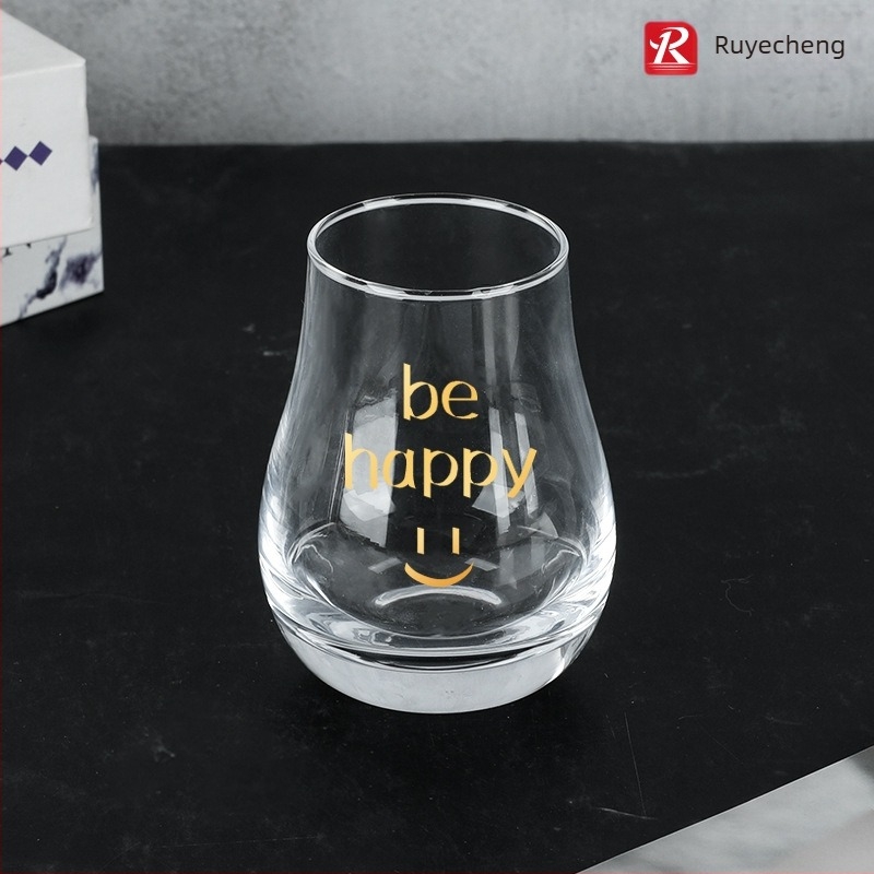Üvegből készült whisky kóstoló pohár, aromás, japán minimalistikus kagyló alakú, olasz tulipán stílusú pohár