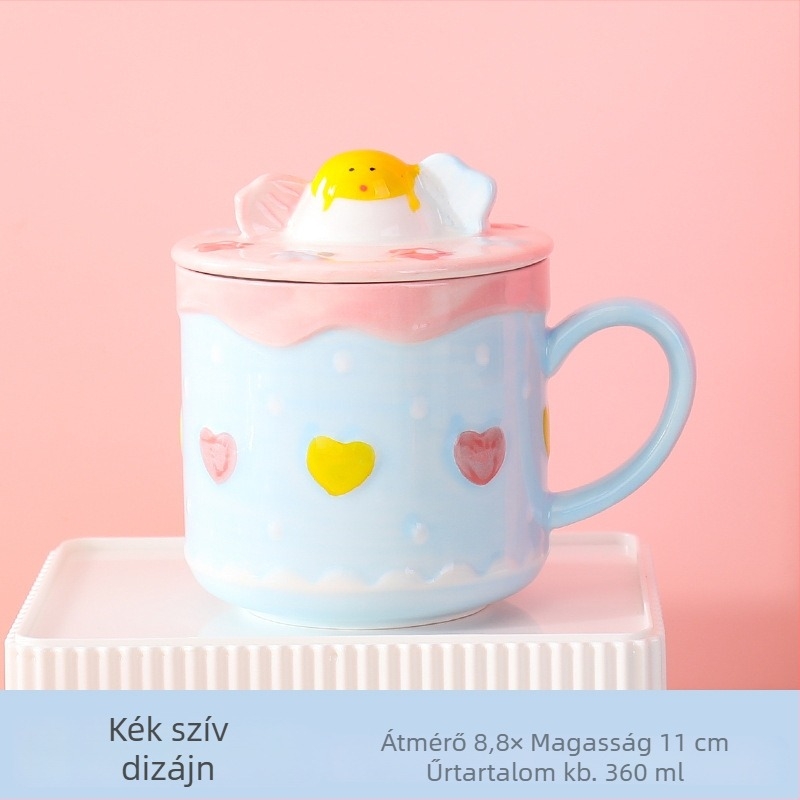 Rajzfilmszerű porcelán bögre fedővel és kanállal, torta motívummal – ideális ajándék pároknak és barátoknak