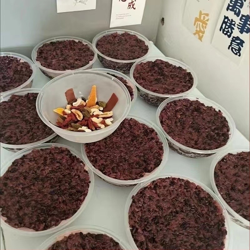 Egyszer használatos kerek ételtároló 650 ml Eight Treasures Rice és Laba Porridge számára, tál elvitelre, vastagított