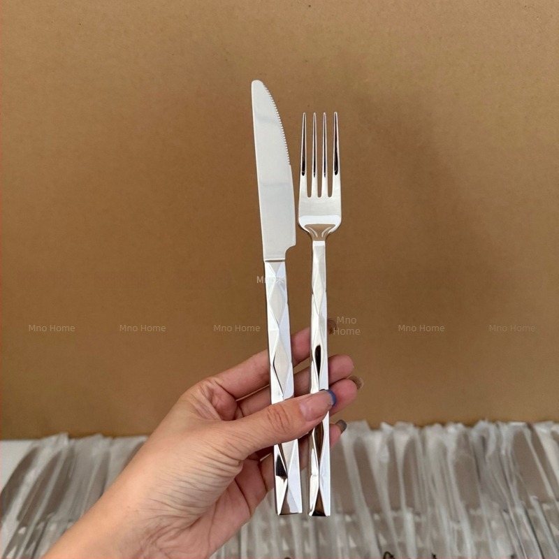 3 részes készlet: steak kés, villa és kanál 304 rozsdamentes acélból