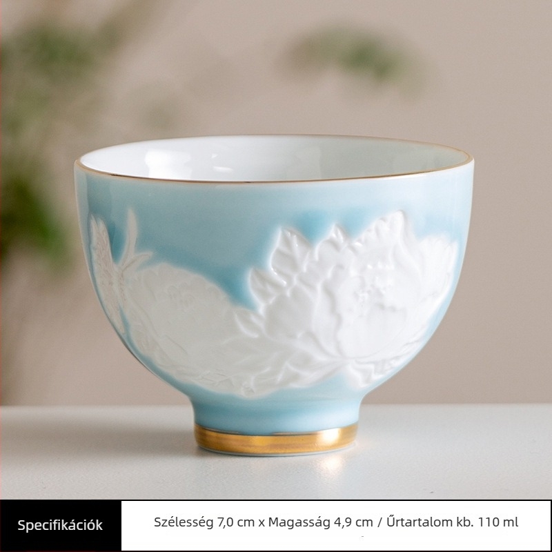 Nőknek szóló árnyékos faragású teáscsésze pillangó- és virág motívummal — egyedi porcelán teáscsésze otthoni használatra