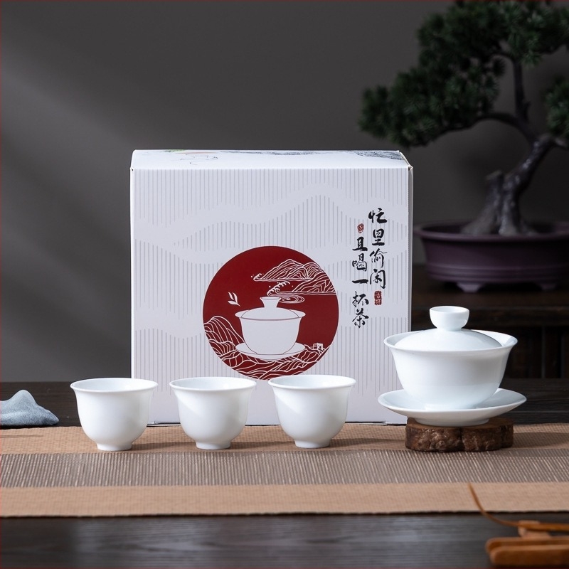 Fehér porcelán gaiwan teáskészlet háromszínű mázzal, háztartási teáscsészék, nyomtatható