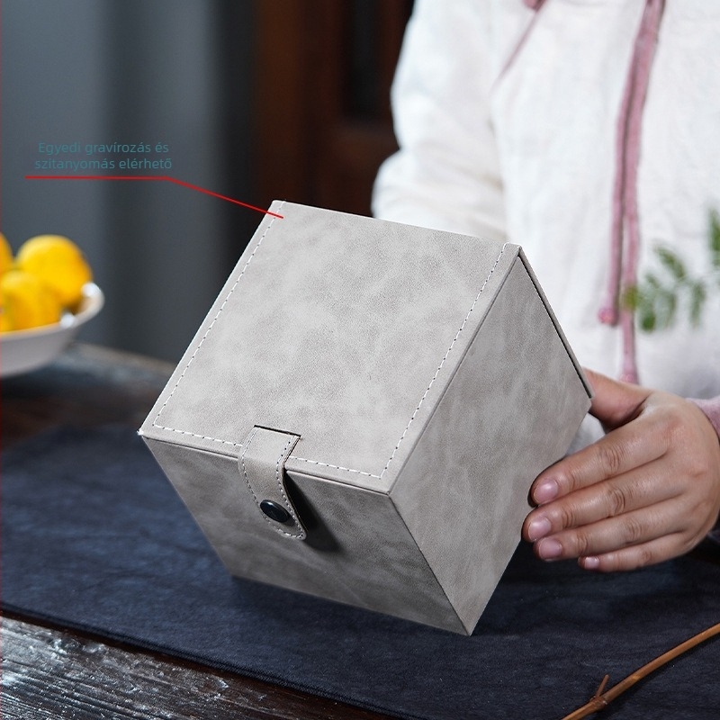 Kiemelkedő minőségű PU bőrből készült csomagoló doboz lila agyag teáskannákhoz, porcelán csészékhez, mesters csészékhez és ajándékcsomagoláshoz, logó nyomtatási lehetőséggel