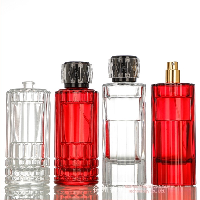 100 ml magas üveg illatanyag-flakon függőleges csíkokkal, utántölthető permetező üveg, üres kozmetikai flakon bajonett záras fedéllel