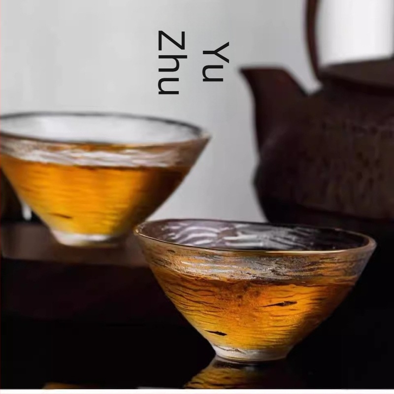 Kézzel készített üveg Gongfu teáskészlet kis poharakkal a kóstoláshoz – átlátszó, hőálló, arany kerettel és kalap mintázattal