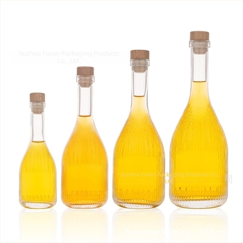 Csúcsminőségű üres italos üvegek kristályfehér üvegből vodkához, gyümölcsléhez és házi italokhoz; logónyomási lehetőség; 100 ml, 250 ml, 350 ml, 500 ml.
