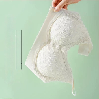 Szellős ice-silk anyagú, vezeték nélküli melltartó csipkével és párnázással, hátformázó hatás, széles vállpántokkal, varrás nélküli, plusz méret, vékony fazon