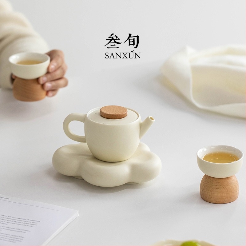 Félig gravírozott kerámia teáskanna szűrővel, nagy kapacitású, égés elleni védelem, minimalist design otthoni használatra, Kung Fu tea készlet kiegészítő