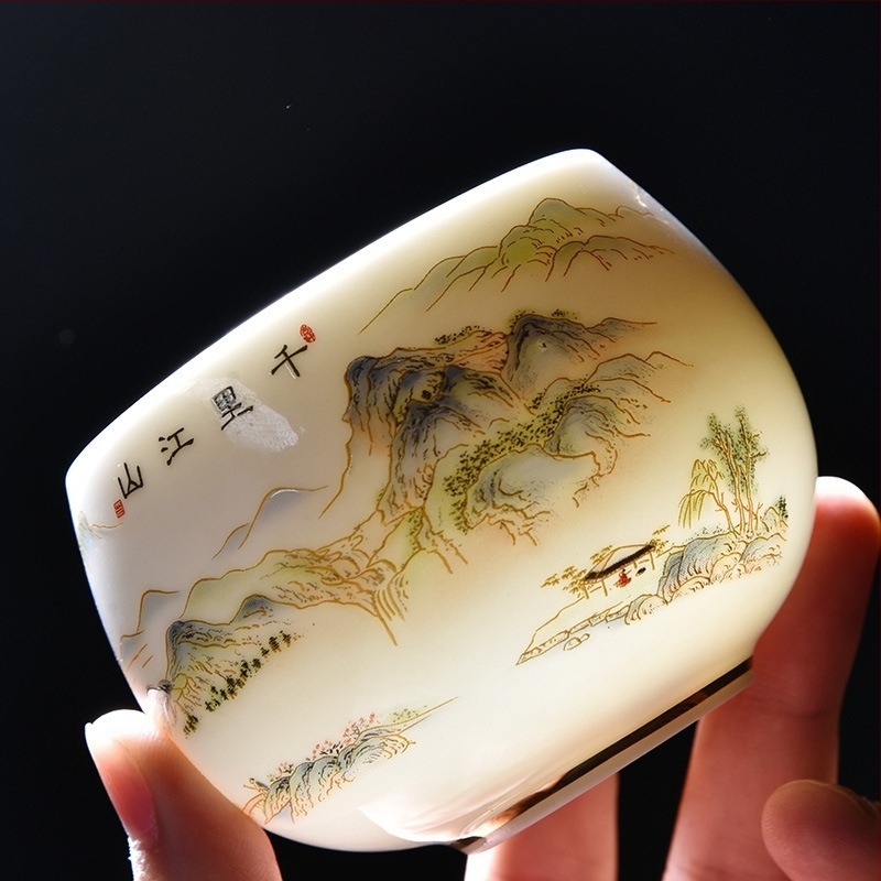 Porcelán teásbowl jade-szerű mázzal és ezer mérföldes táj motívummal, Zen stílusú