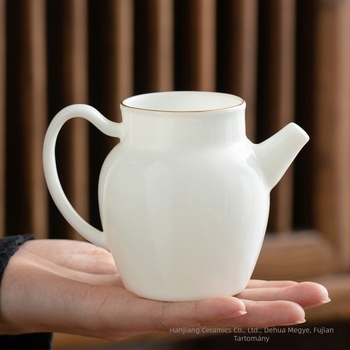 Fehér porcelán tea szeparátor és víz egyensúlyozó