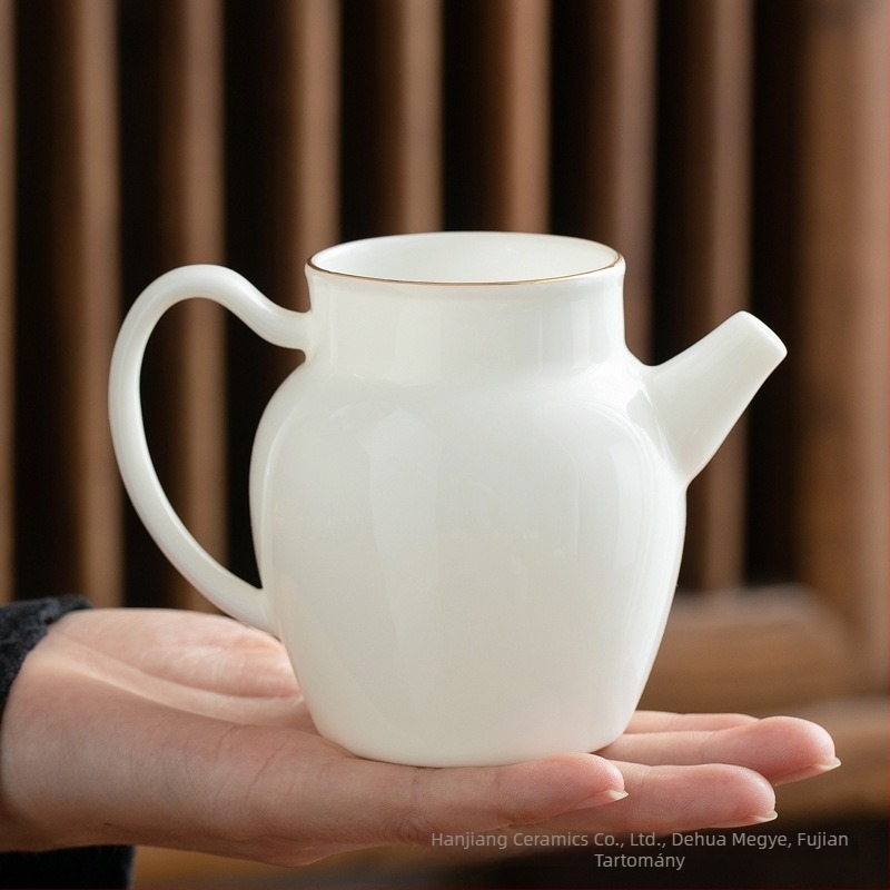 Fehér porcelán tea szeparátor és víz egyensúlyozó