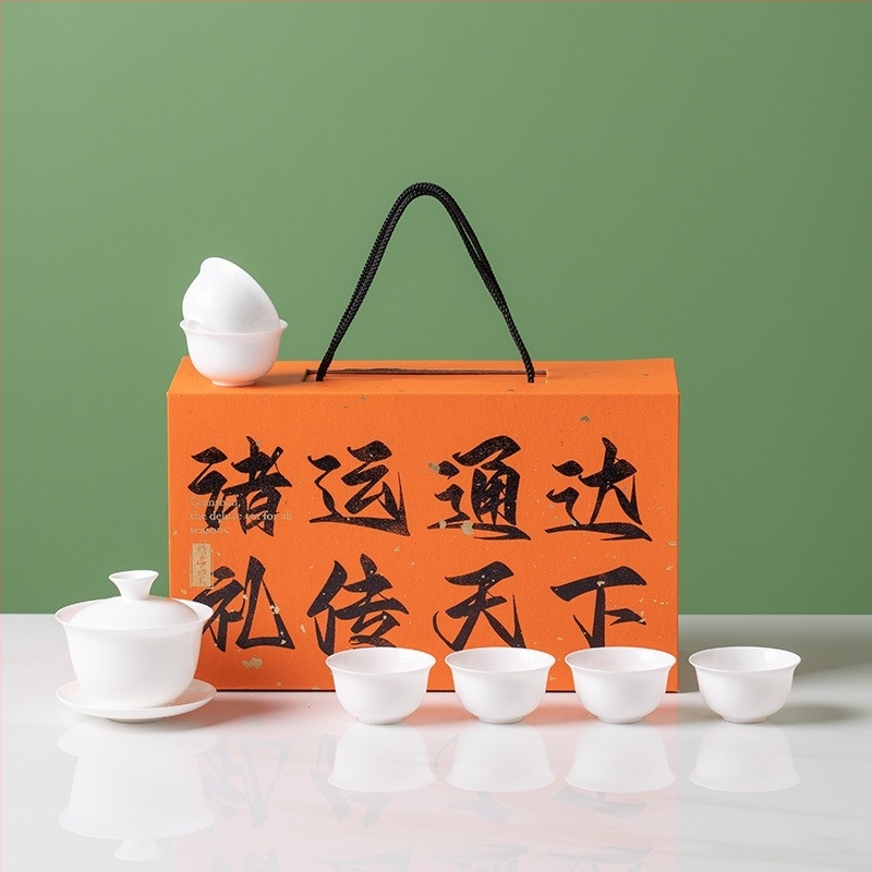 Xingniangjian Finom falú csont porcelán teáskészlet háromrészes fedeles tál a tea infúziójához, otthoni teáscsészék, nemzeti divat stílusban