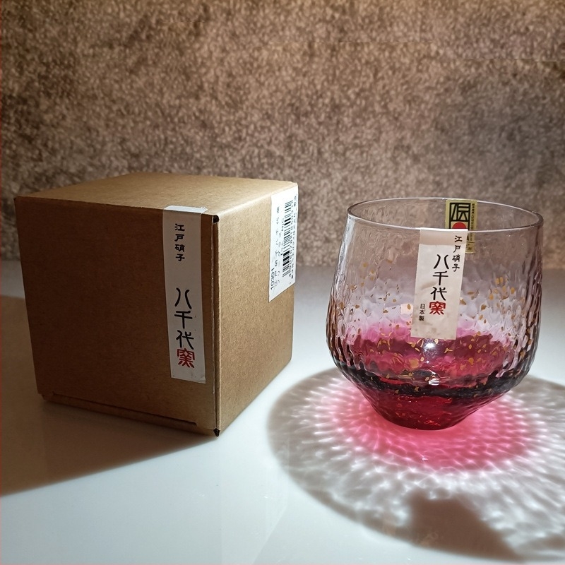 Kristály pohár aranyfóliával és csillagos éggel, japán stílusú, vízhez, whiskey-hez és sake-hez