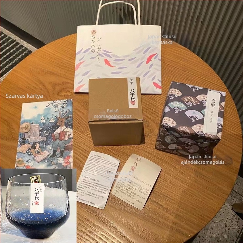 Kristály pohár aranyfóliával és csillagos éggel, japán stílusú, vízhez, whiskey-hez és sake-hez