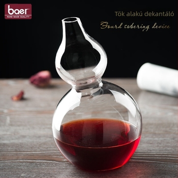 Kézzel fújt üvegből készült tök alakú dekantáló, kapacitás 1000 ml felett