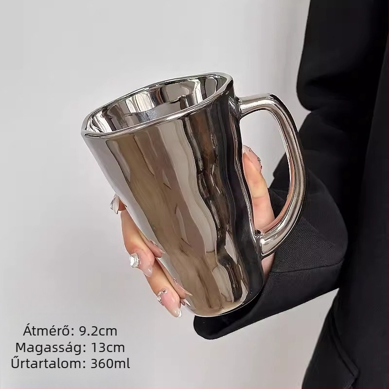 Üveg bögre ezüst szalaggal a fogantyún, minimalist design, különleges stílus, tejhez, kávéhoz vagy vízhez.