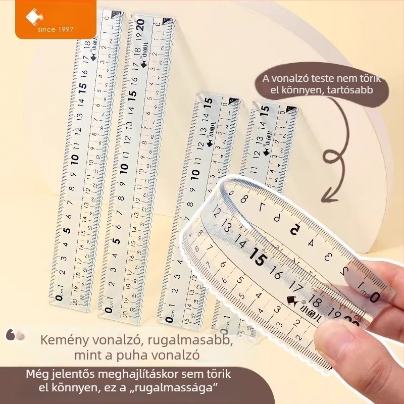 Átlátszó, 20 cm-es műanyag vonalzó nagy számokkal, masszív kivitelben — négy részes készlet hullámvonalakkal általános iskolások számára