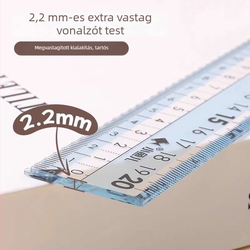 Átlátszó, 20 cm-es műanyag vonalzó nagy számokkal, masszív kivitelben — négy részes készlet hullámvonalakkal általános iskolások számára