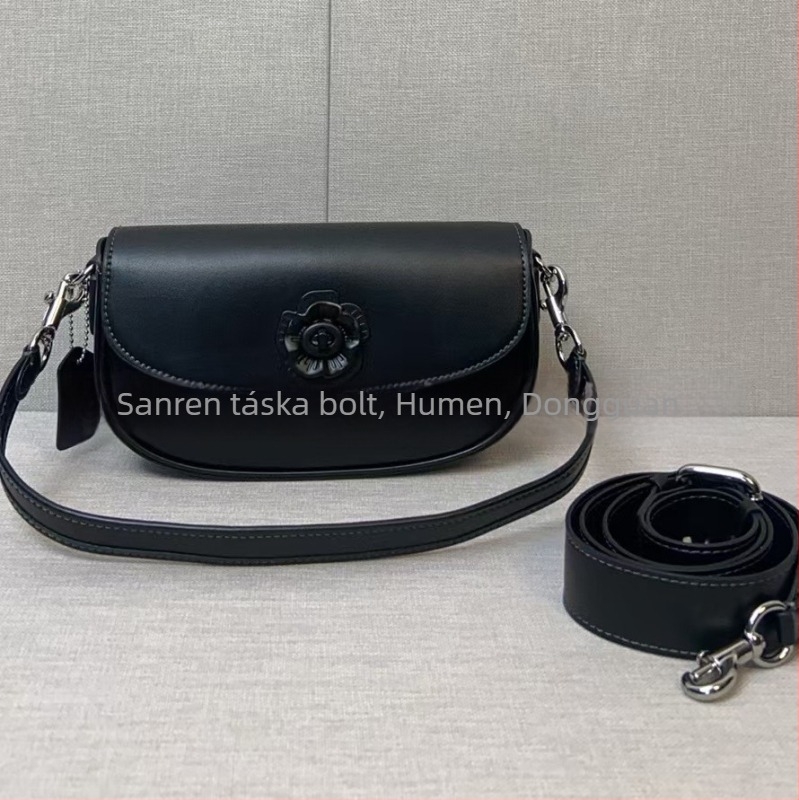 OAC Női saddle bag típusú táska, kis méret, szintetikus bőr, nylon belsővel, fedél zárással, belső cipzáros zseb, két vállpánt, mindennapi használatra