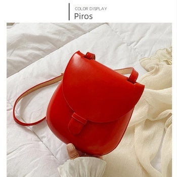 ABCDEFG női válltáska, saddle bag stílus, PU bőr, mini méret, ovális formájú, fedéllel a mindennapi használatra