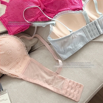 Kis méretű pánt nélküli melltartó, gyűrődésmentes, csúszásmentes, 3/4 kosár, nylon anyag, kényelmes tartás