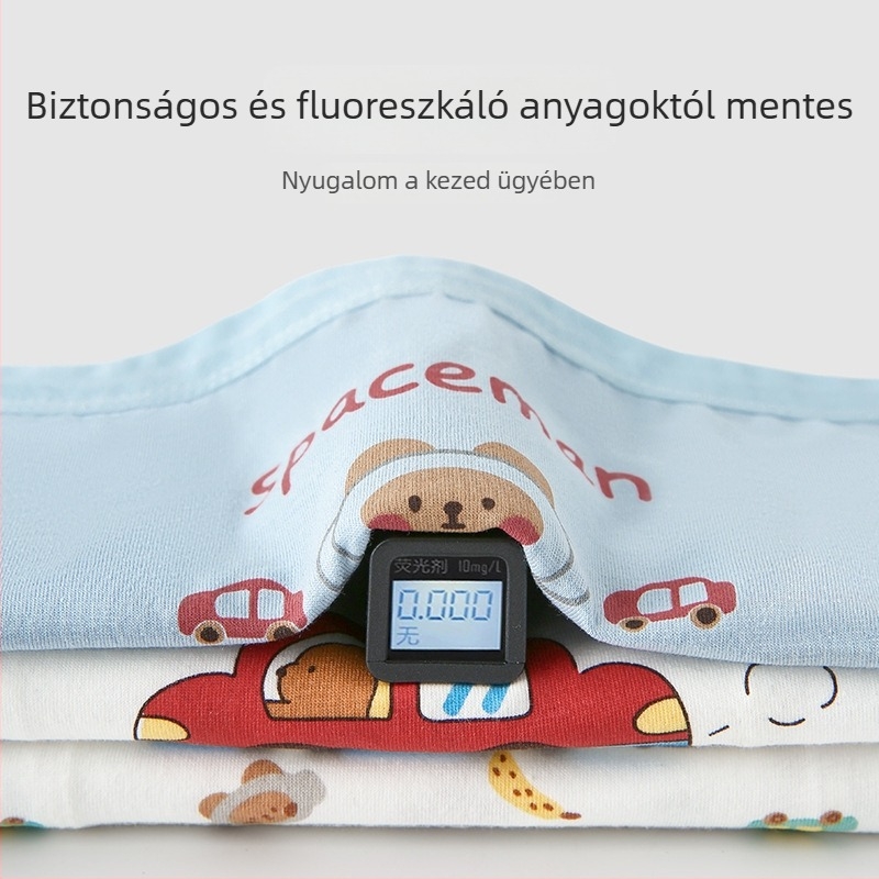Pamut fiúknak készült boxeralsó, kockás mintával, légáteresztő és nedvességelvezető