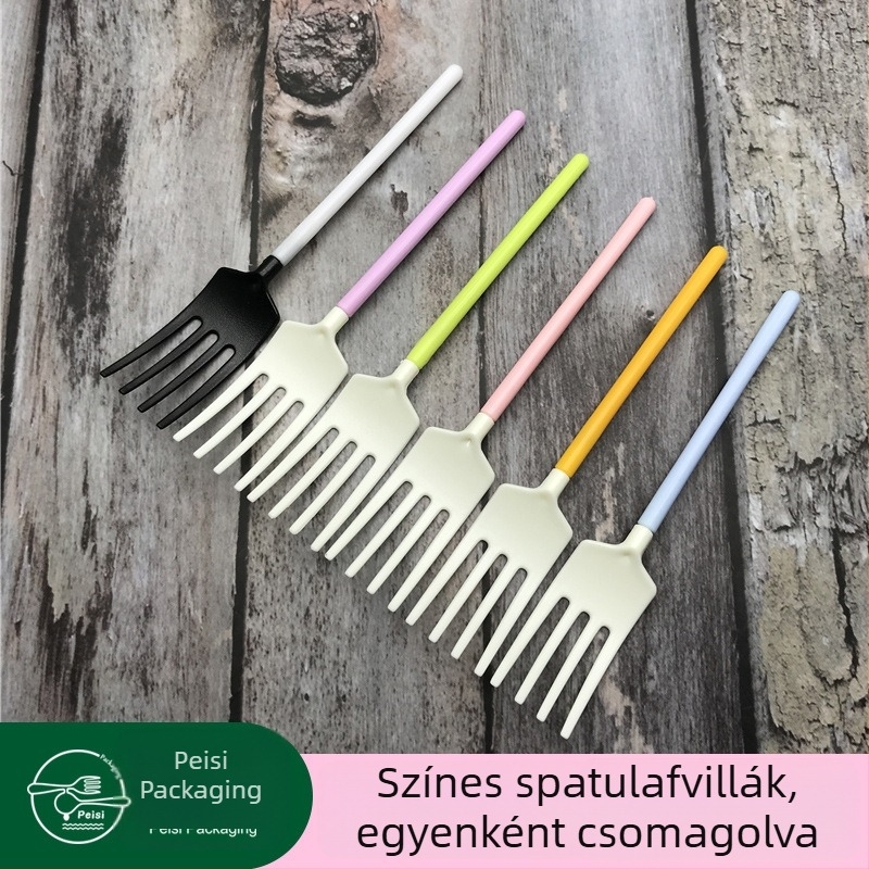 Egyszer használatos műanyag tortavilla kreatív összekapcsoló dizájnnal, egyedi csomagolásban, színes desszertek