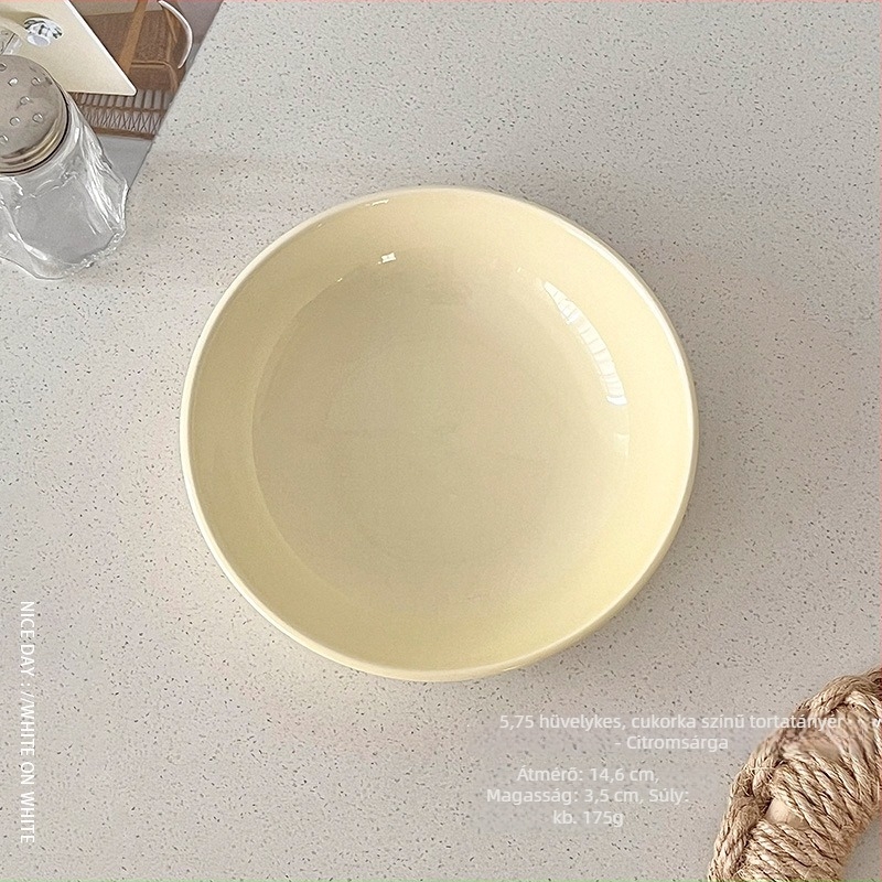 Krémszínű porcelán desszerttányér, kör alakú, 14–14,9 cm átmérőjű, gyümölcsök és desszertek számára, modern minimalist stílus