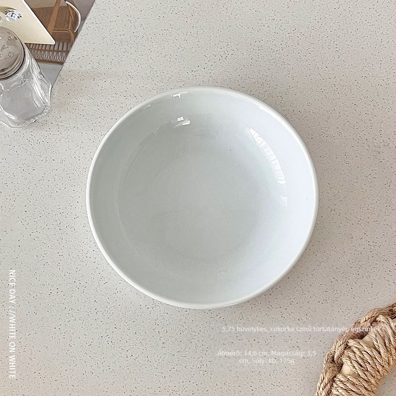 Krémszínű porcelán desszerttányér, kör alakú, 14–14,9 cm átmérőjű, gyümölcsök és desszertek számára, modern minimalist stílus