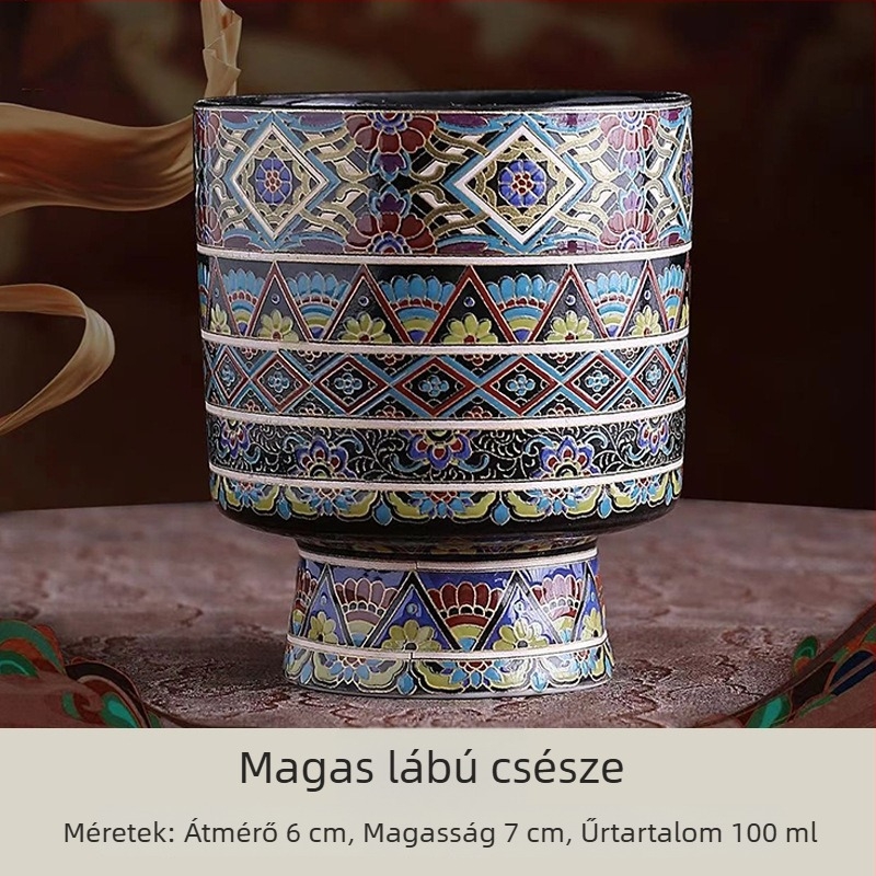 Személyes használatra szánt teáscsésze — egy darab, magas minőségű kerámia, kínai stílus