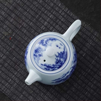 Kung Fu teáskanna kék-fehér porcelánból, 250 ml, kézzel festett, letisztult stílus