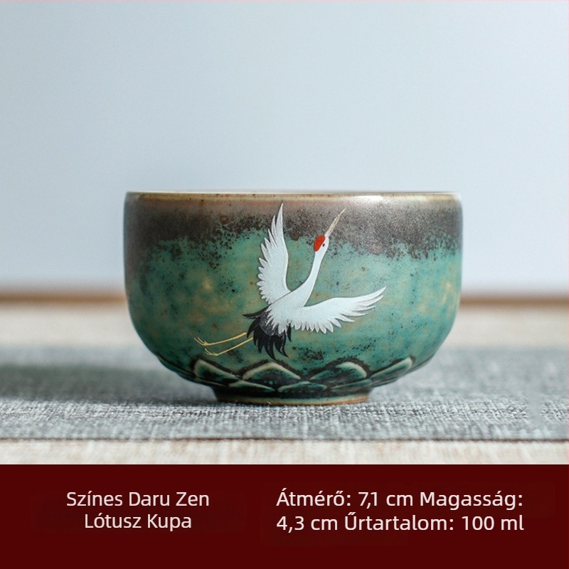 Japán stílusú mázas porcelán teáscsésze daru motívummal — ajándék készlet egy teáscsésze és egy házigazda teáscsészével