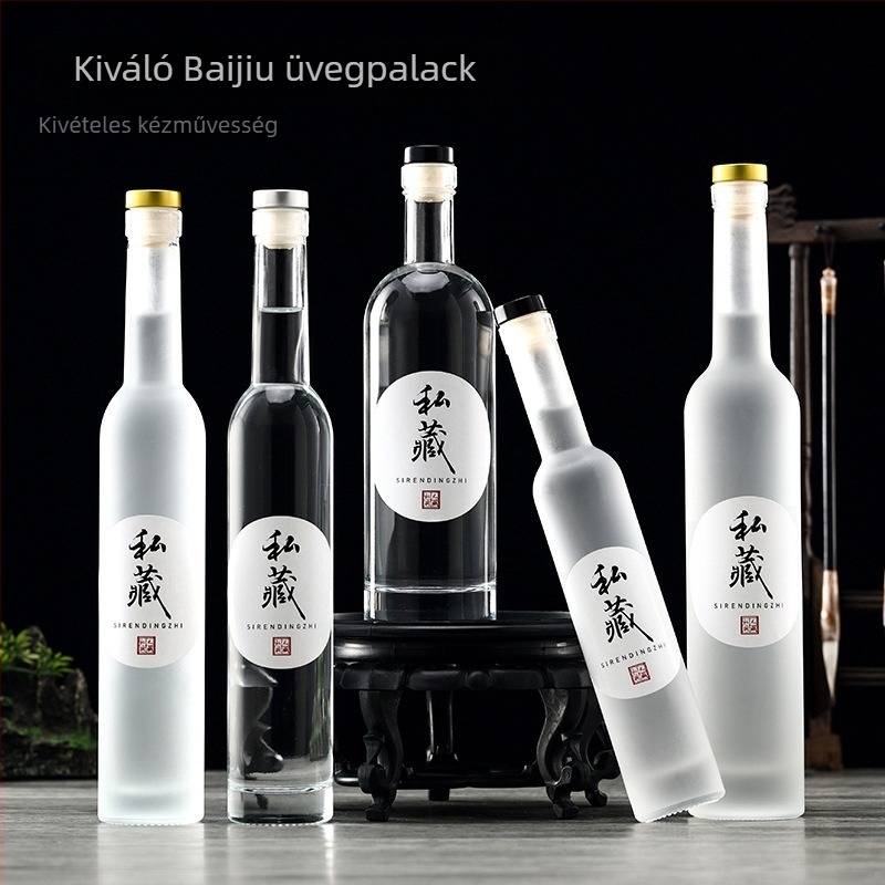 Keskeny kristályüveg vodkához és borhoz, átlátszó vagy matt felülettel, üres italüveg. Elérhető méretek: 200 ml, 375 ml és 500 ml (ovális vagy hosszúkás forma).